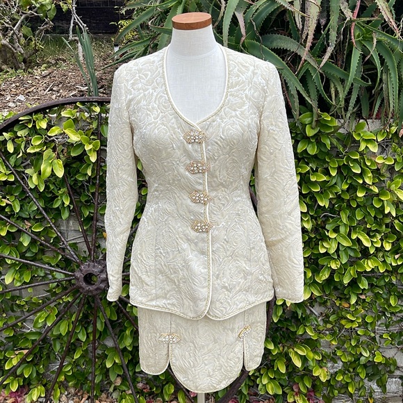 Lillie Rubin Dresses & Skirts - Lillie Rubin vintage brocade metallic skirt suit